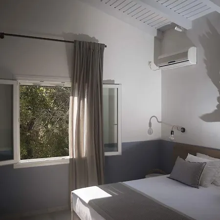 Avali Luxury * Gaios